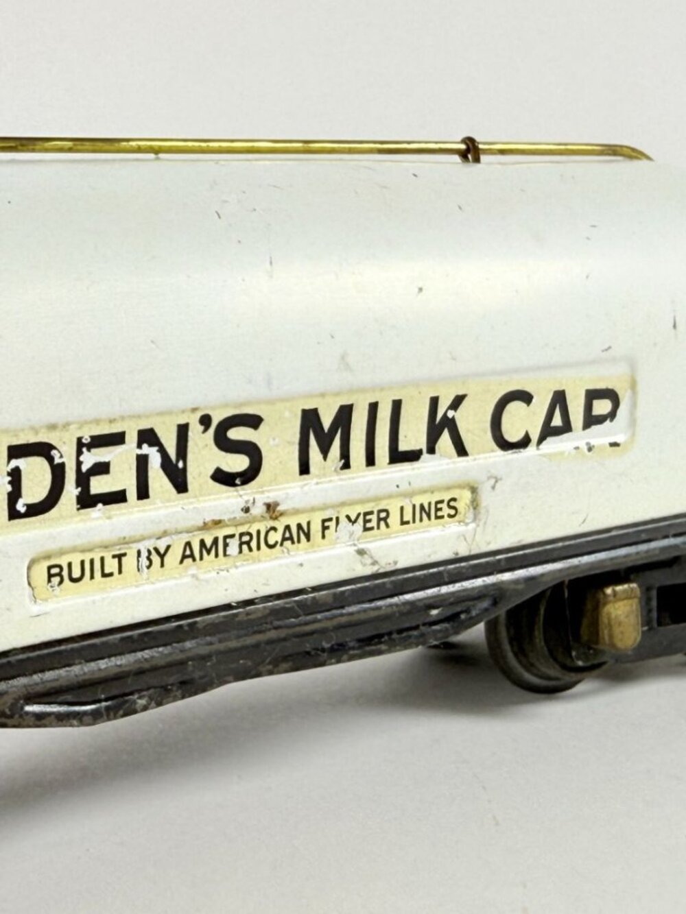 American Flyer O Gauge 412 Vintage Bordens Milk Car 1939-1940 - Picture 2 of 12